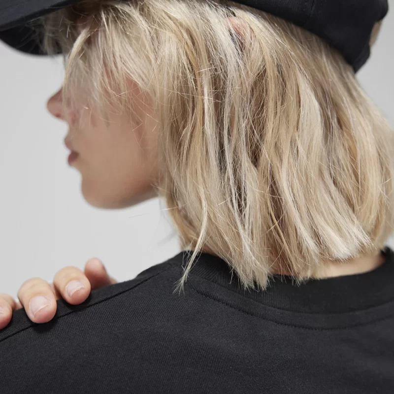 polera oversize B&C E220 de algodón sostenible, ideal para impresión y bordado personalizado en Chile